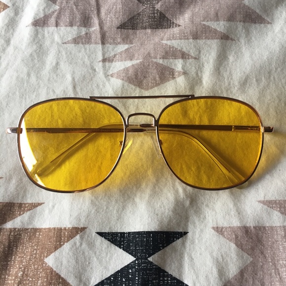 yellow sunnies